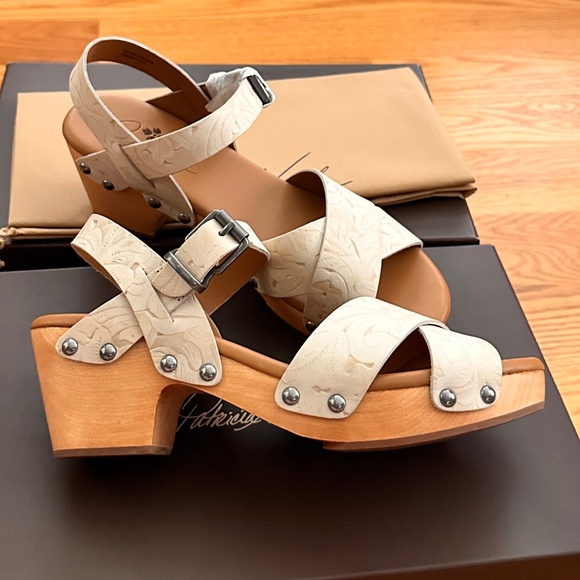 Patricia Nash NIB Gigi Sandals (8) - Picture 6 of 15